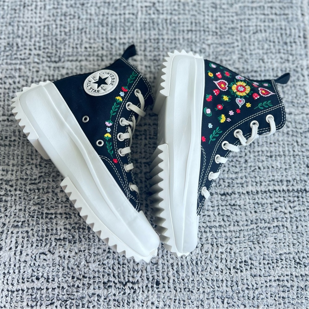 Converse Run Star Hike Hi Women Size 7